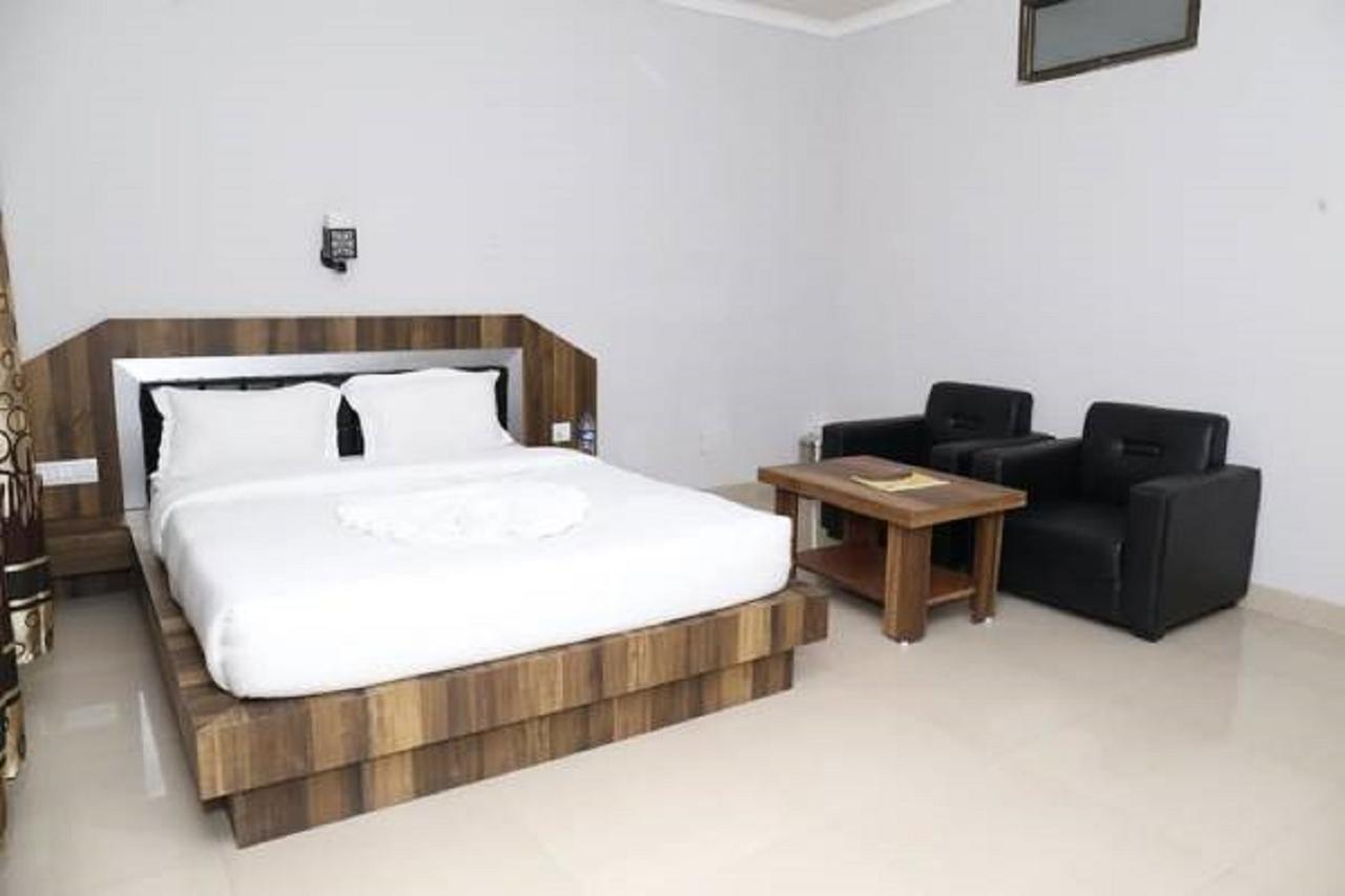 Hotel Europa Inn Dimāpur 外观 照片